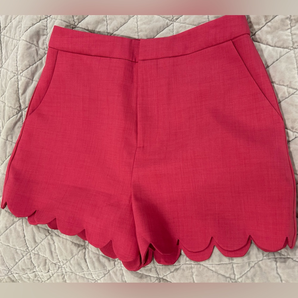 English Factory pink scallop shorts NWT